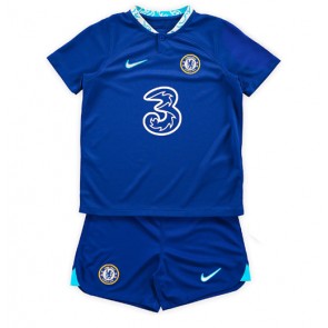 Chelsea kläder Barn 2022-23 Hemmatröja Kortärmad (+ korta byxor)